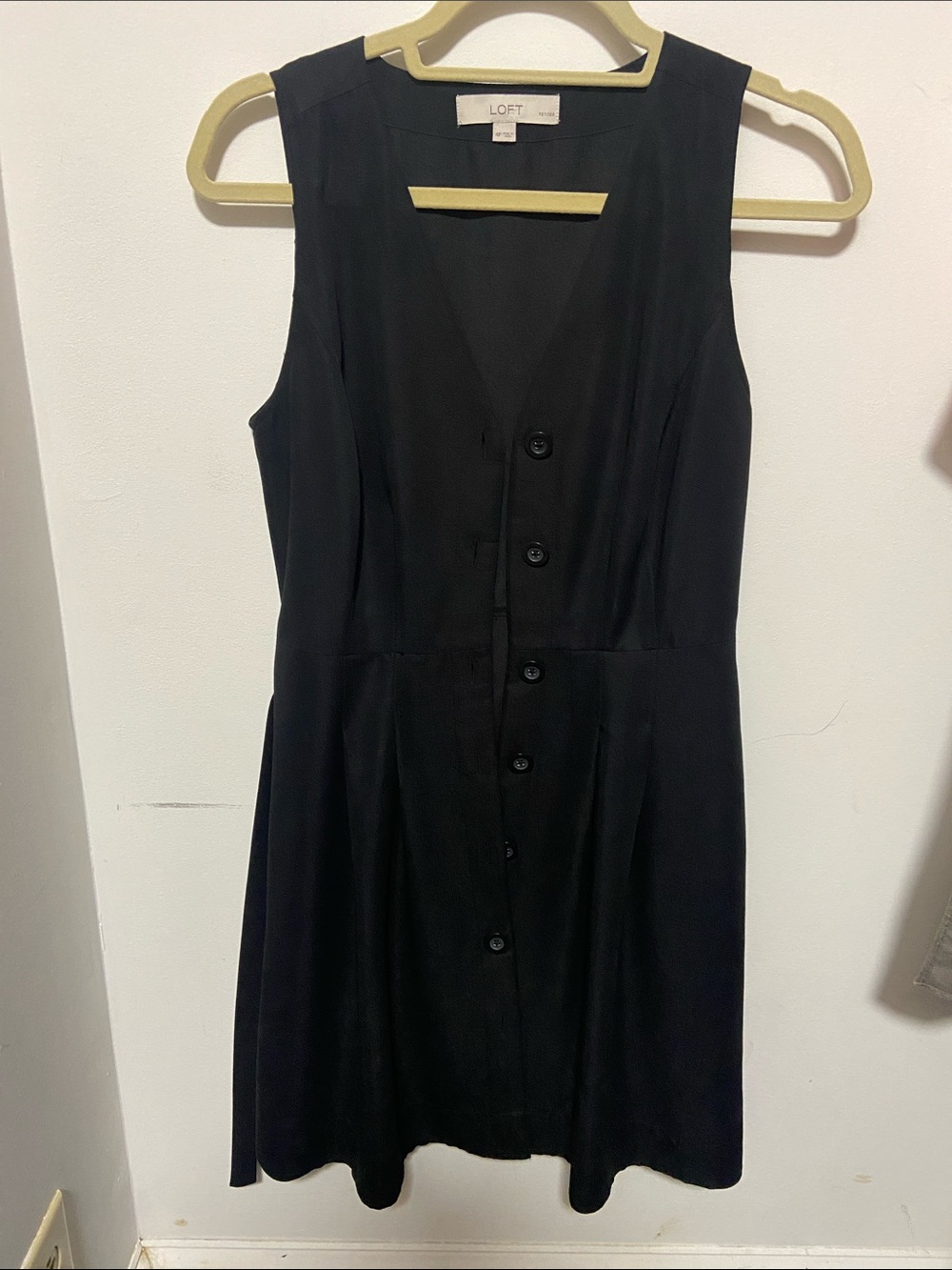 LOFT Black Sleeveless V-Neck Button-Front Dress